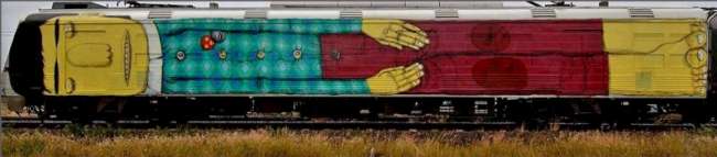 train_graffiti_01